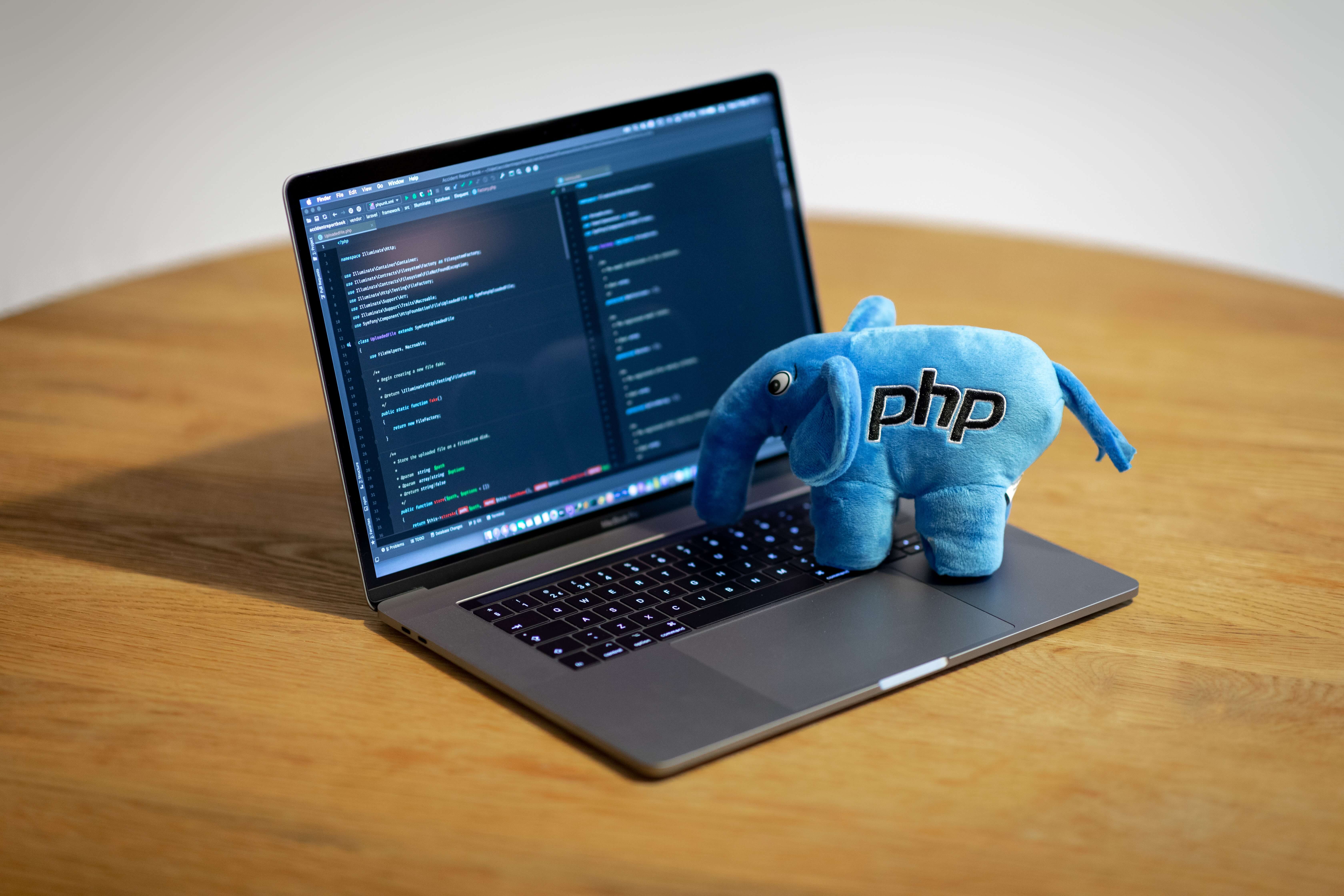 Advantages of Choosing PHP